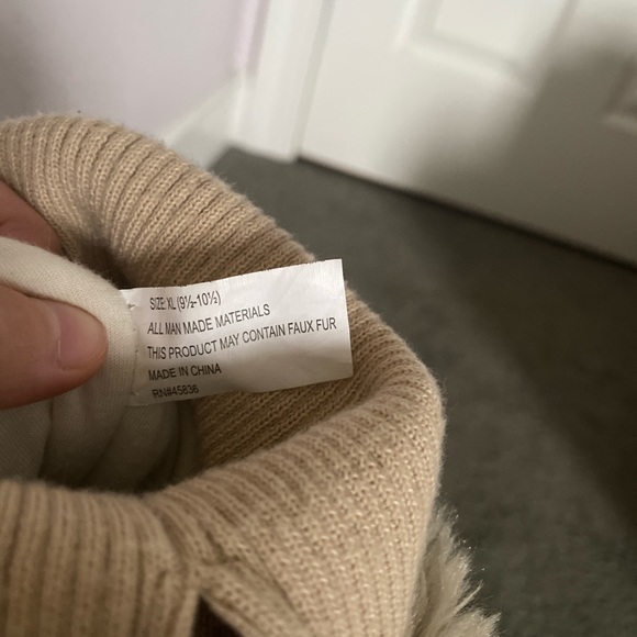 Comfy faux fur boot slippers - Picture 4 of 4